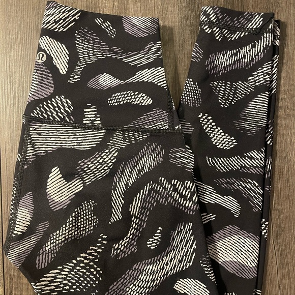 LULULEMON WUNDERUNDER TIGHTS - Picture 3 of 4